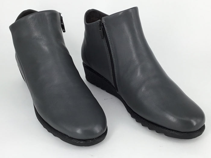 37 / Anthracite