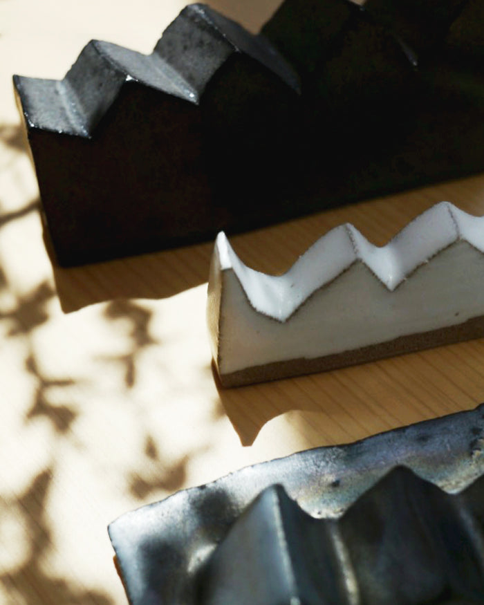 Calligraphy Brush Stand - White (OUT OF STOCK)