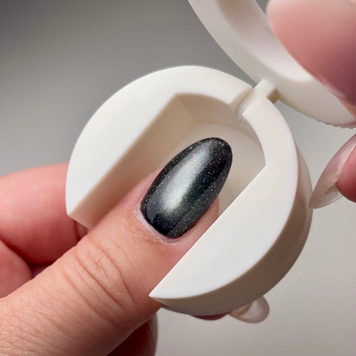 Rotating Cat Eye Magnet | Lula Beauty