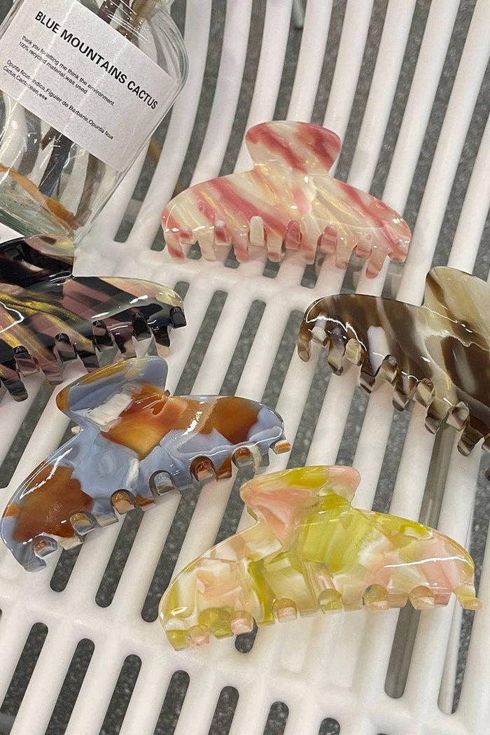 Stylish Hair Claw Clip