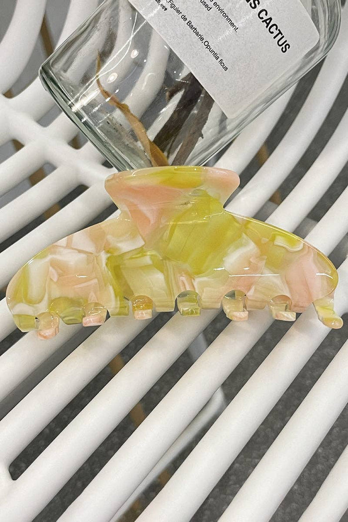 Stylish Hair Claw Clip