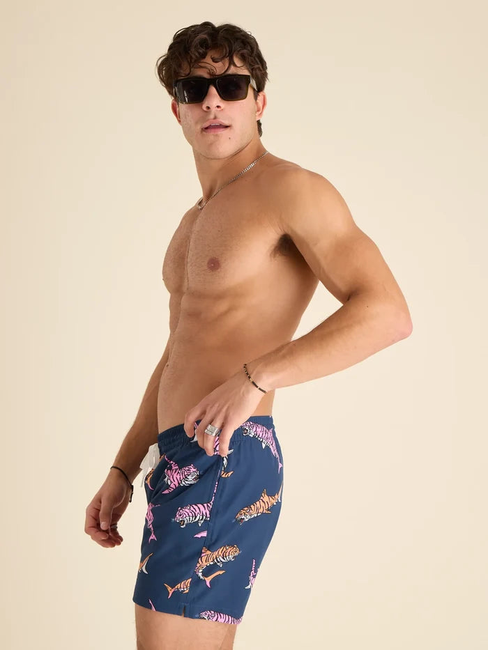 The King of the Seas 5.5" (Classic Lined Swim Trunk) - Image 5 - Chubbies Shorts