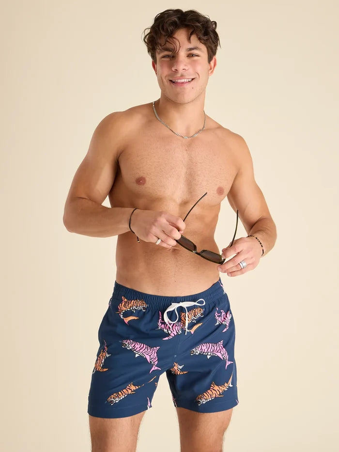 The King of the Seas 5.5" (Classic Lined Swim Trunk) - Image 7 - Chubbies Shorts
