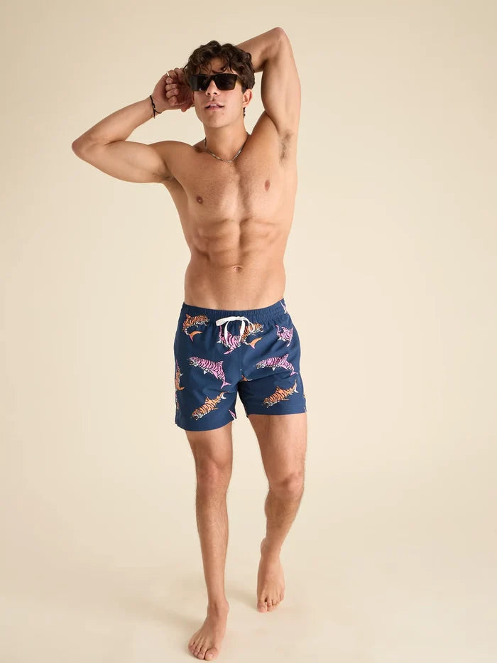 The King of the Seas 5.5" (Classic Lined Swim Trunk) - Image 8 - Chubbies Shorts