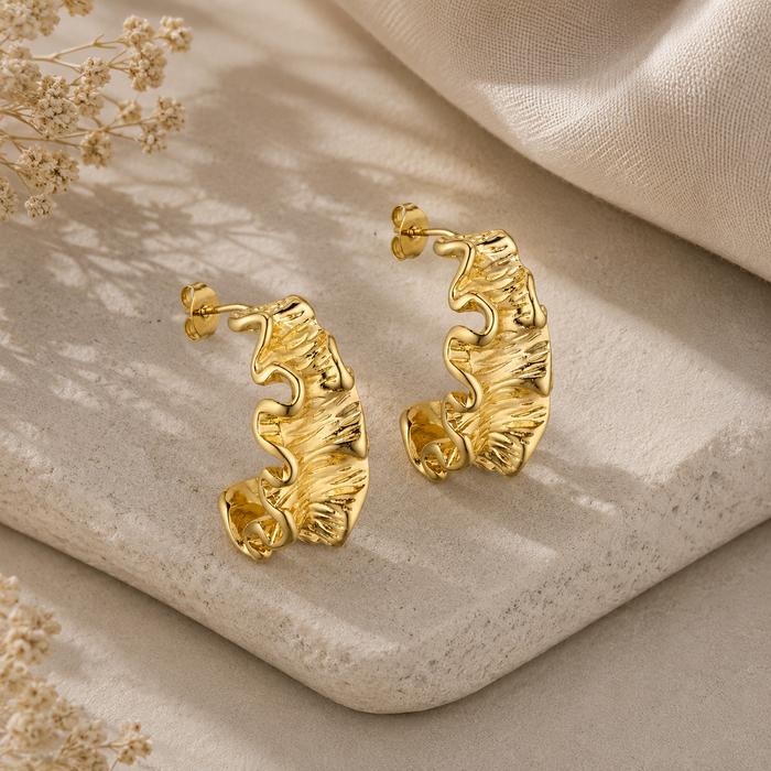 WOLFF JEWELRY - Rusty Hoops - guld (Vandfast)